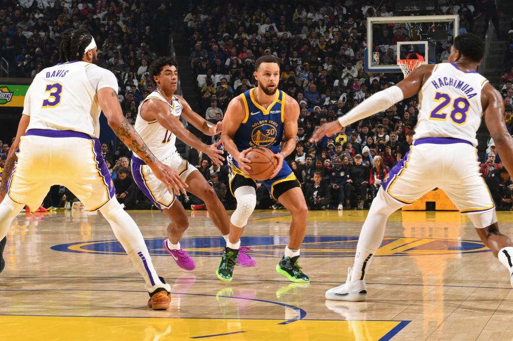 涯仍然在曼 涯仍然在曼