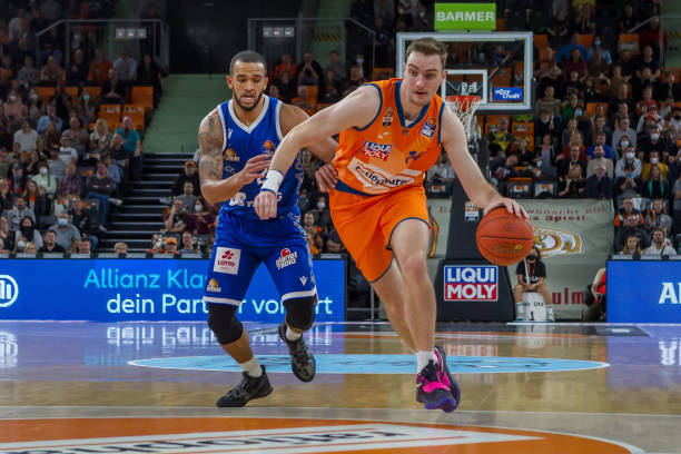 此球来自于 此球来自于