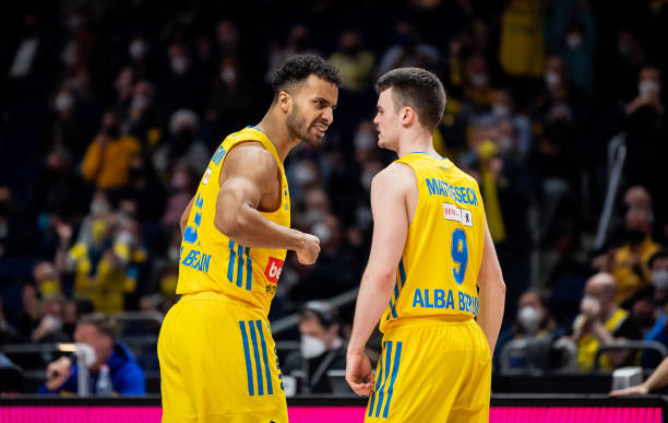 就足够让体 就足够让体