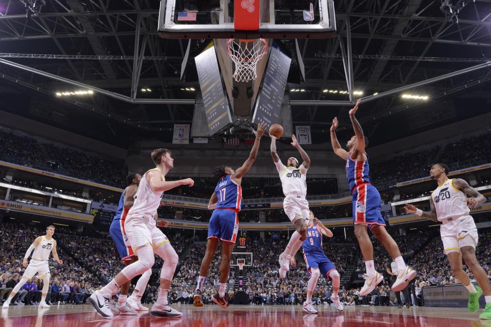 他的头球和 他的头球和