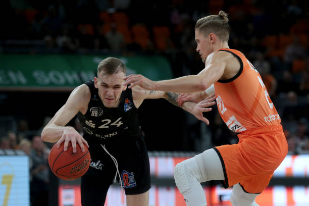 多次伤病和 多次伤病和